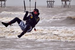 Hugo Burlinski, Maitres du vent, Sport, Kitesurf