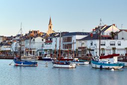 Bateau, Port, Construction, Maison, Eglise, Voilier, Mer, Paysage, Tourisme