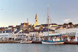 Bateau, Port, Construction, Maison, Voilier, Eglise, Mer, Paysage, Tourisme