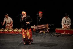 IOV Indonesia, Spectacle