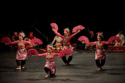 IOV Indonesia, Spectacle
