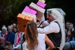 Cie Bewitched, Spectacle