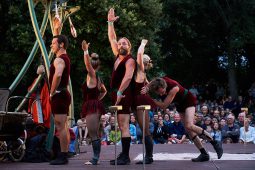 Cie Les P'tits Bras, Spectacle