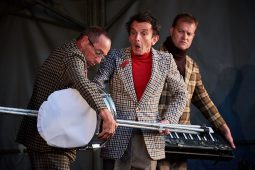 Spectacle, Cie Joe Sature