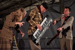 Spectacle, Cie Joe Sature