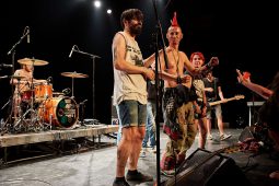 Guerilla Poubelle, Concert