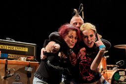 Guerilla Poubelle, Concert