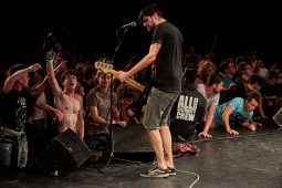 Guerilla Poubelle, Concert