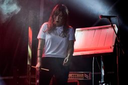 Concert, Hyphen Hyphen