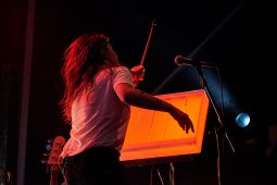 Concert, Hyphen Hyphen