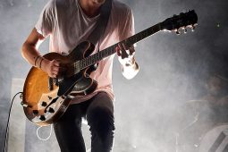 Concert, Hyphen Hyphen