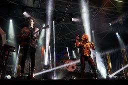 Concert, Hyphen Hyphen
