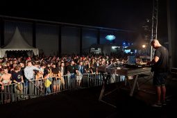 Le Bask, Concert