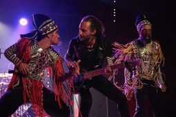 Concert, Roots Intention Crew