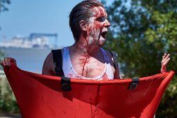 Cie Du Grenier au Jardin, Spectacle