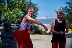 Cie Du Grenier au Jardin, Spectacle