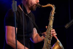 Concert, Kover Cup