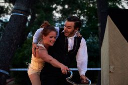 La Folle Allure, Spectacle