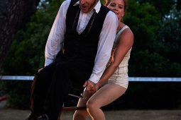 La Folle Allure, Spectacle
