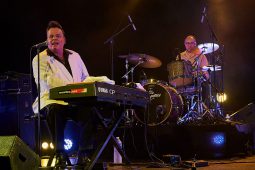 Concert, Mike Sanchez