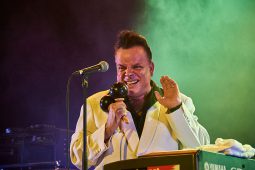 Concert, Mike Sanchez