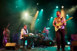 Concert, Mike Sanchez