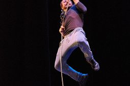 Cie Lève un peu les bras, Spectacle