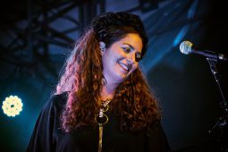 Concert, Lili Poe