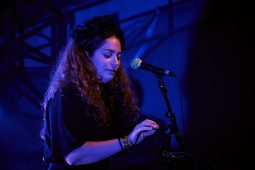 Concert, Lili Poe