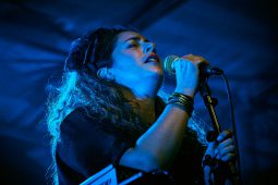 Concert, Lili Poe