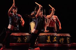 Orang Orang Drum Theatre, Spectacle