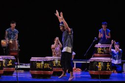 Orang Orang Drum Theatre, Spectacle