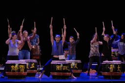 Orang Orang Drum Theatre, Spectacle