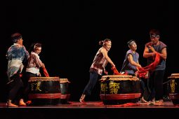 Orang Orang Drum Theatre, Spectacle