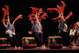 Orang Orang Drum Theatre, Spectacle
