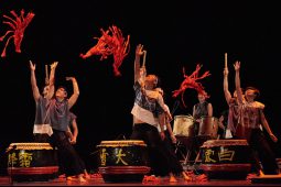 Orang Orang Drum Theatre, Spectacle