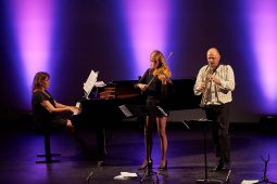 Sandy Anna Olivier, Concert