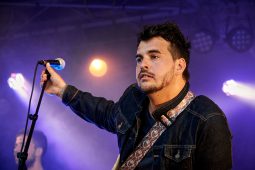 Alma Road, Concert