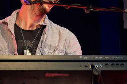 Alma Road, Concert