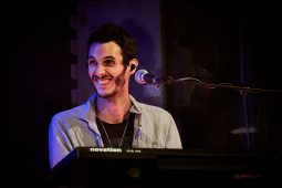 Alma Road, Concert