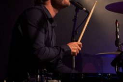 Alma Road, Concert