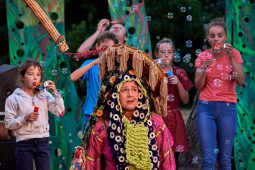 Fred Tousch, Spectacle
