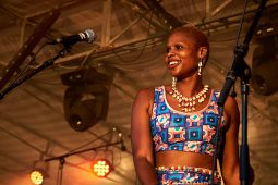 Concert, Touré Kunda