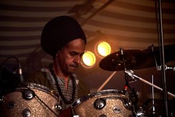 Concert, Touré Kunda