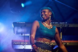 Concert, Touré Kunda