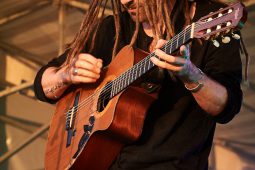 Vanupié, Concert