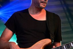 Vanupié, Concert