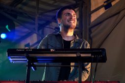 Vanupié, Concert