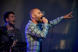 Vanupié, Concert