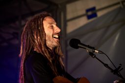 Vanupié, Concert